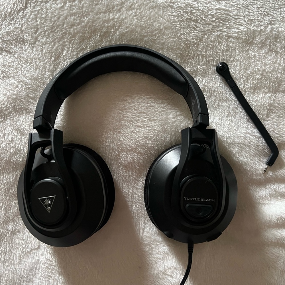 NWOT Turtle Beach Recon 500 Gaming Headset